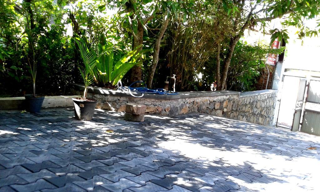 Sunstyle Mirissa Guest House Esterno foto