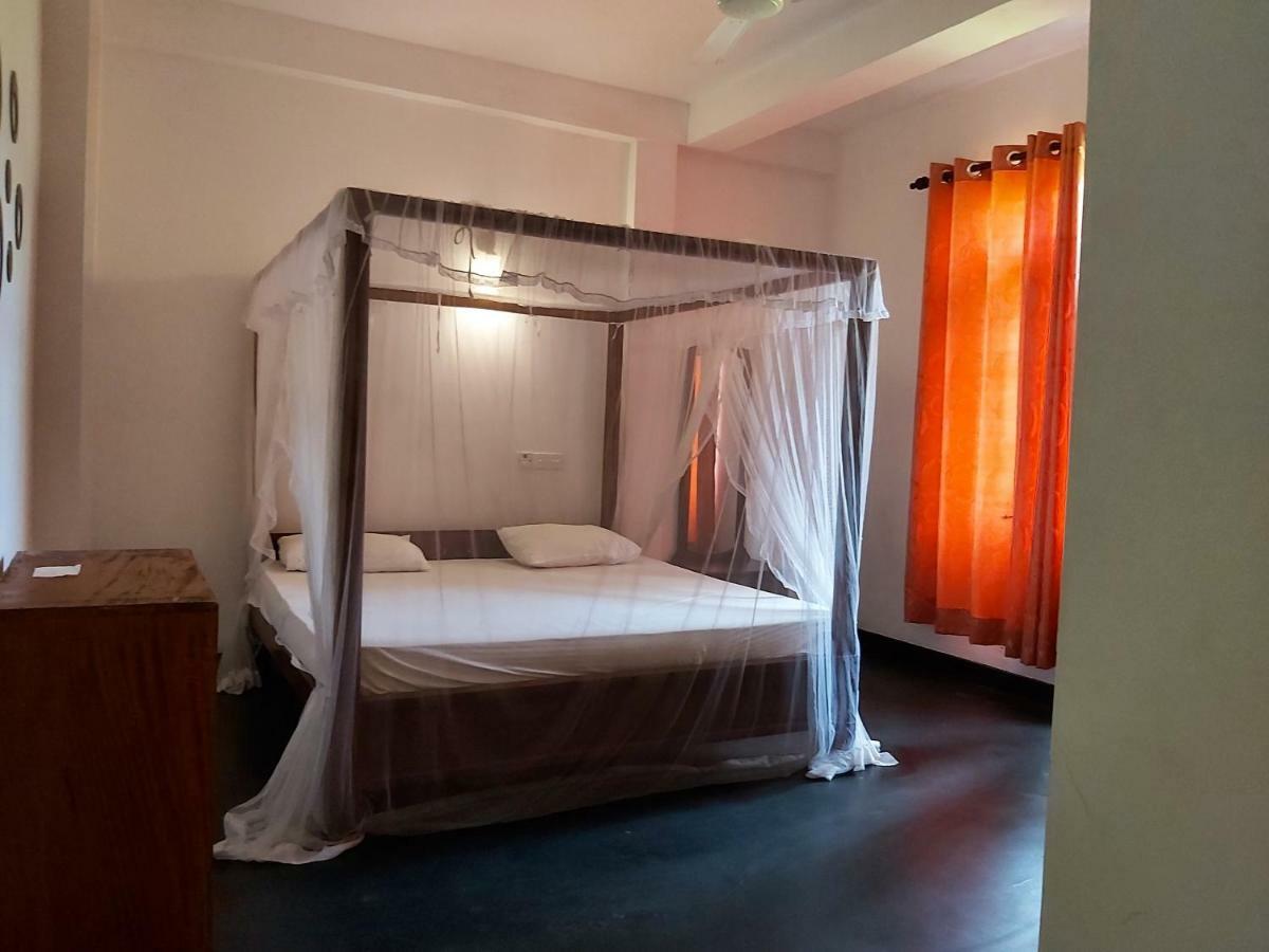 Sunstyle Mirissa Guest House Esterno foto