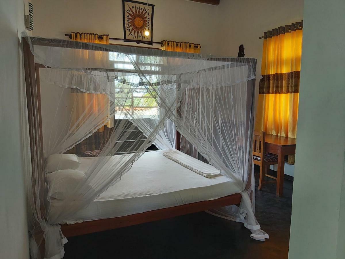 Sunstyle Mirissa Guest House Esterno foto